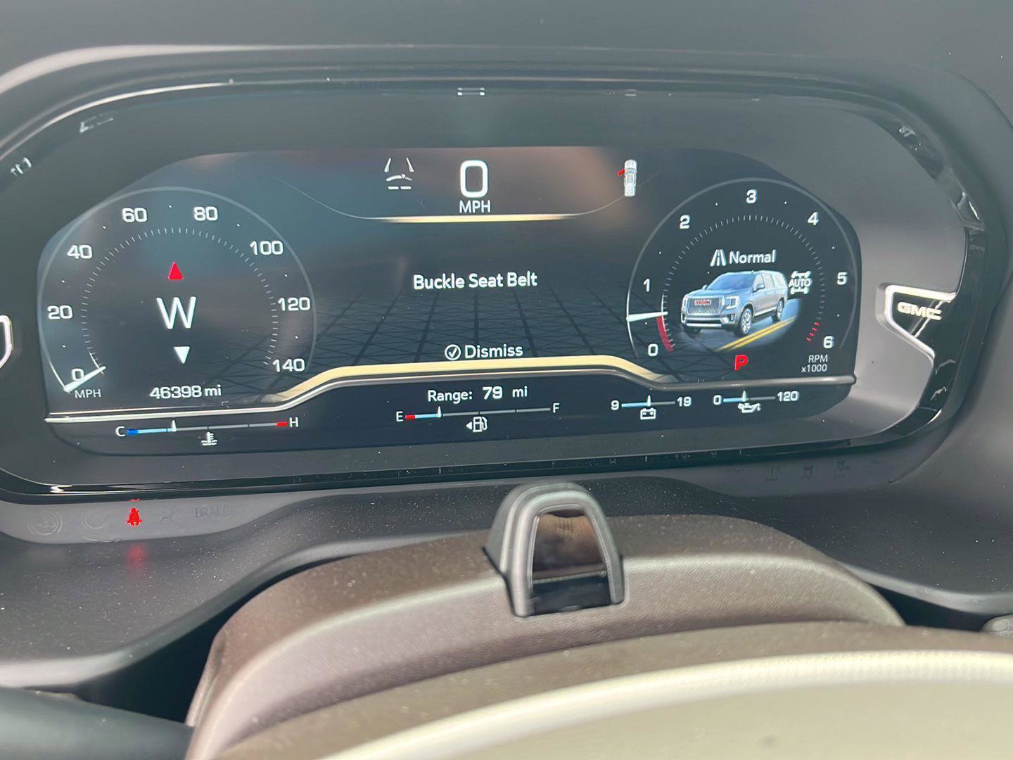 Used 2024 GMC Yukon Denali w/ Advanced Technology Package image 9