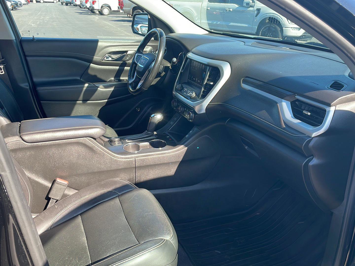 Used 2019 GMC Acadia SLT FWD image 31