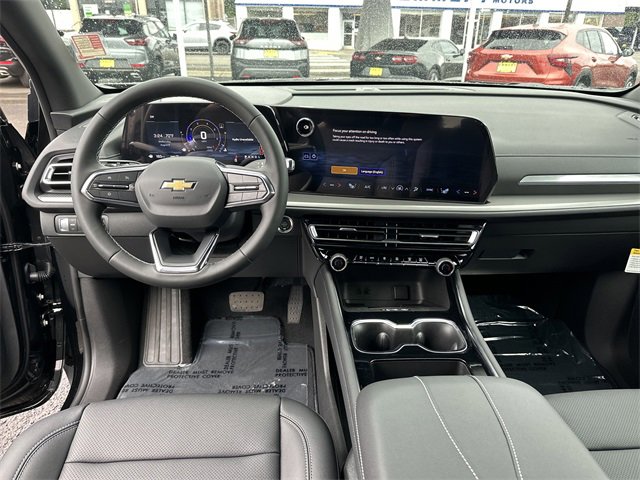 New 2025 Chevrolet Traverse LT w/ Driver Confidence Package image 11