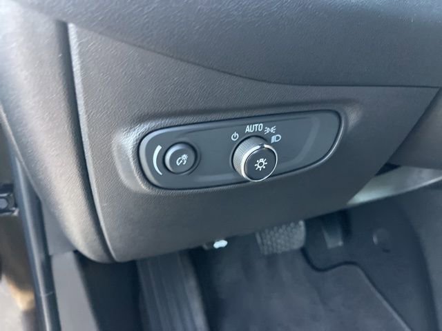 Used 2023 Chevrolet Equinox LT image 16