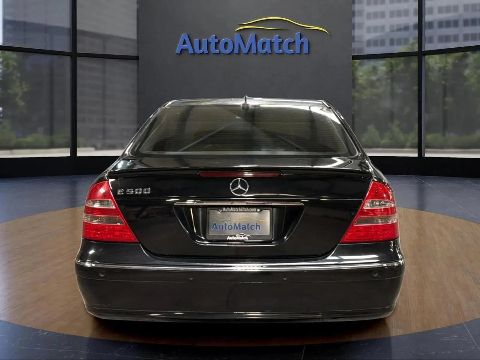 Used 2005 Mercedes-Benz E 500 Sedan image 9