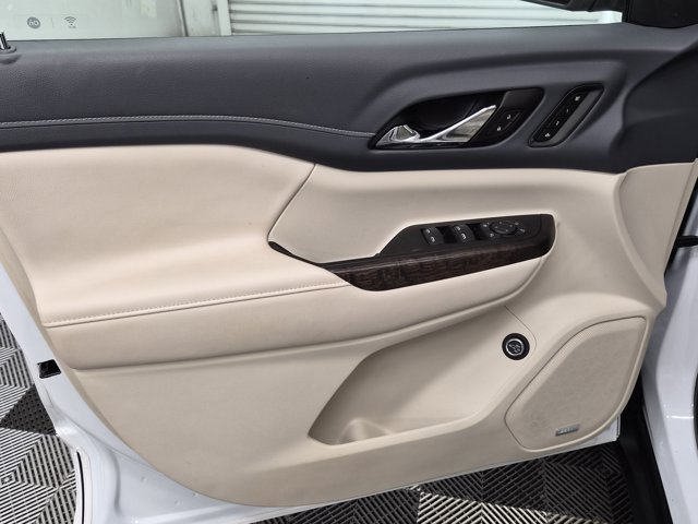 Used 2023 GMC Acadia Denali w/ Denali Technology Package image 19