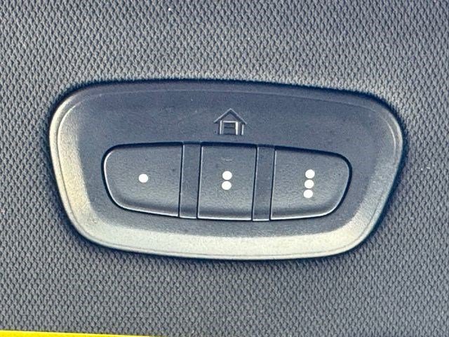 Certified 2024 Jeep Grand Cherokee Limited w/ Luxury Tech Group II image 22