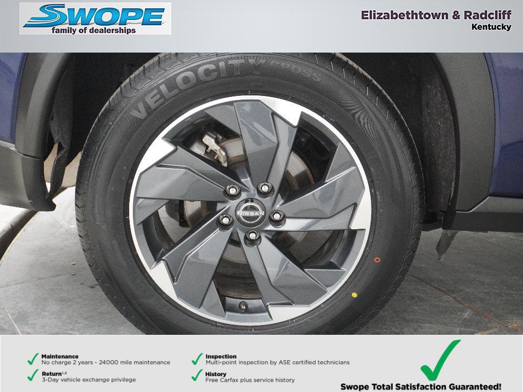 Used 2025 Nissan Rogue SV image 29