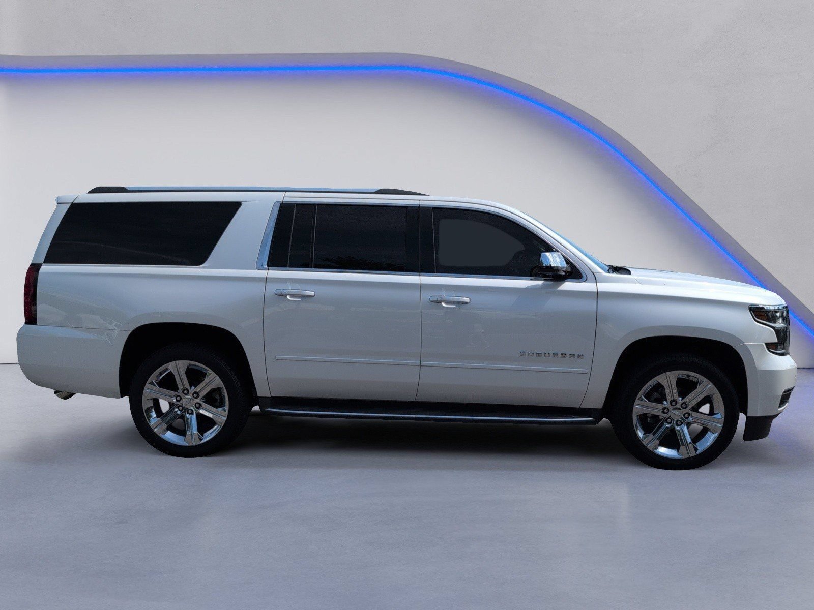 Used 2019 Chevrolet Suburban Premier AWD/4WD image 12