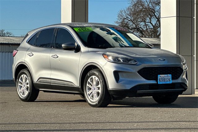 Used 2021 Ford Escape SE video 2