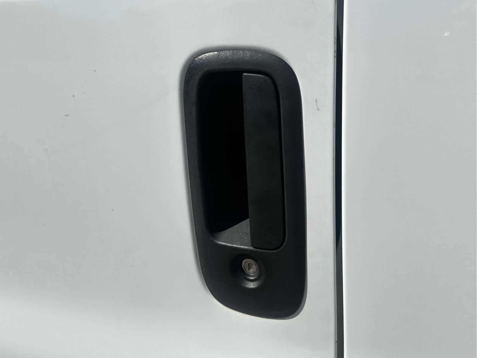 Used 2020 Chevrolet Express 3500 Extended w/ Driver Convenience Package image 13