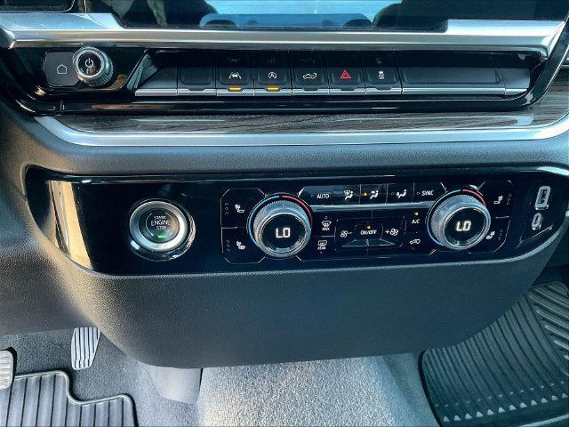 Used 2022 Chevrolet Silverado 1500 LT AWD/4WD image 18