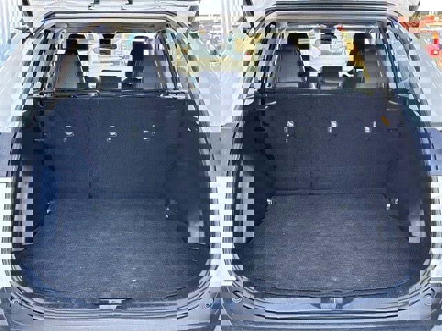 Used 2020 Toyota RAV4 XLE Premium image 33