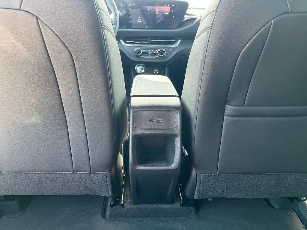 Used 2026 Buick Envista Preferred FWD image 26
