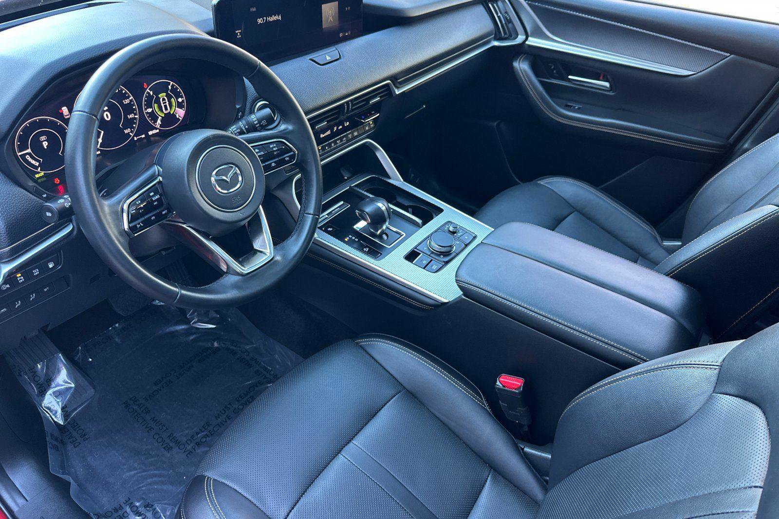 Certified 2025 MAZDA CX-70 Plug-In Hybrid w/ Premium Pkg image 12