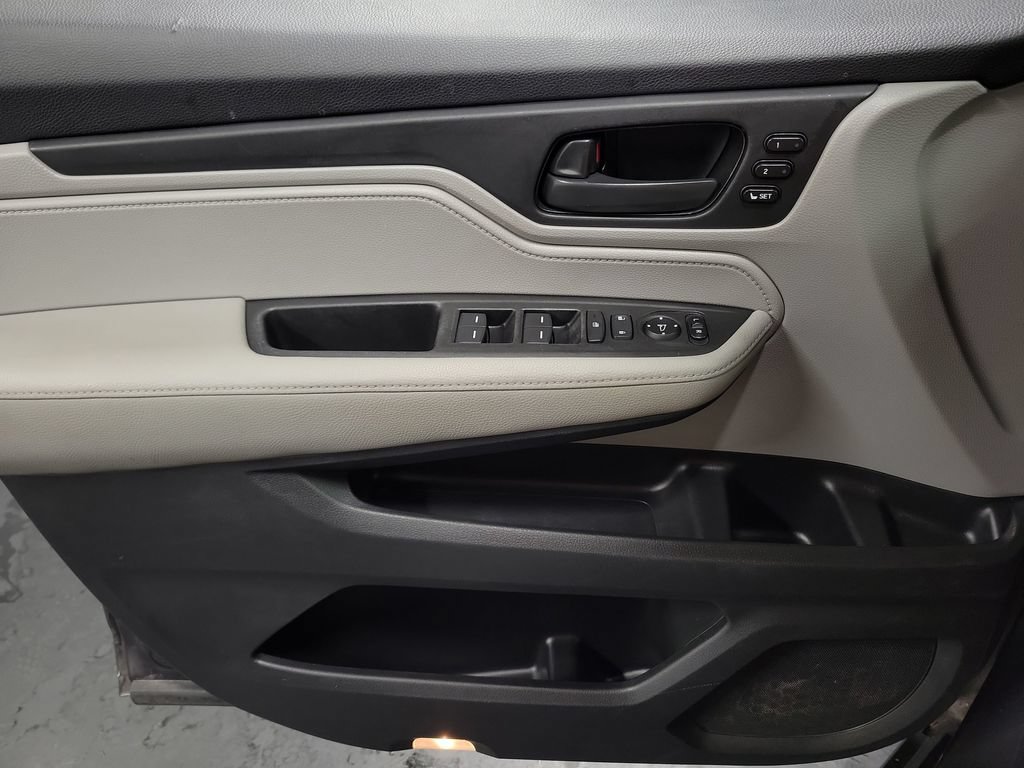 Used 2018 Honda Odyssey EX-L image 22