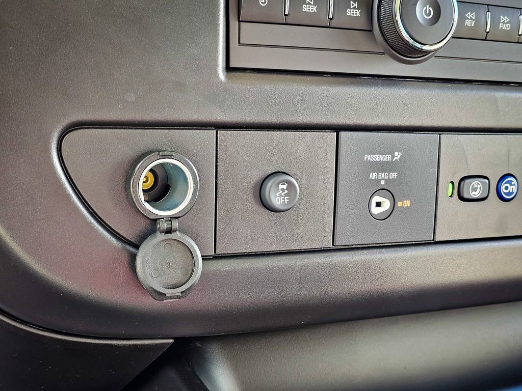 New 2025 GMC Savana 3500 w/ Driver Convenience Package RWD image 20