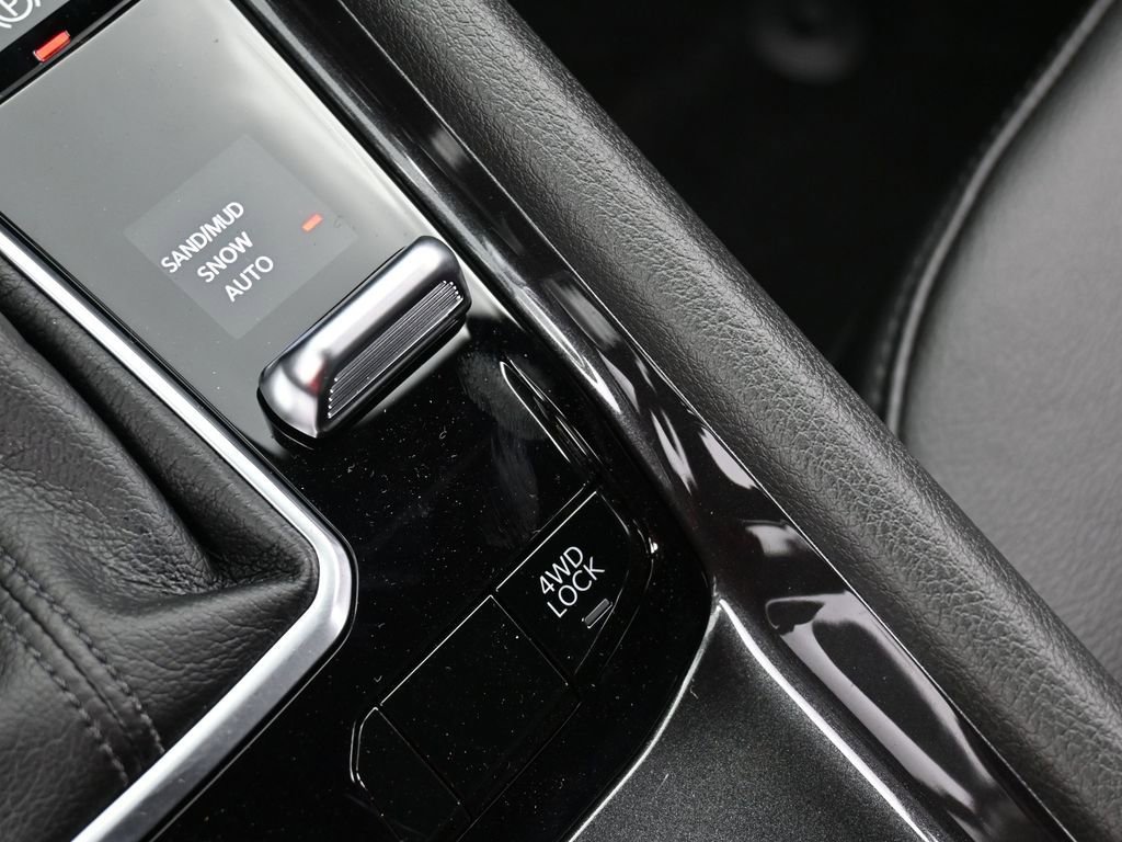 Used 2025 Jeep Compass Latitude image 19