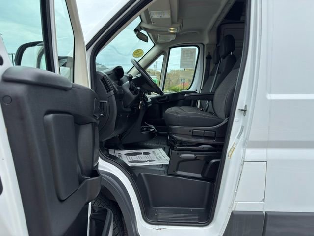 Used 2016 RAM ProMaster 2500 w/ Interior Convenience Group FWD image 10