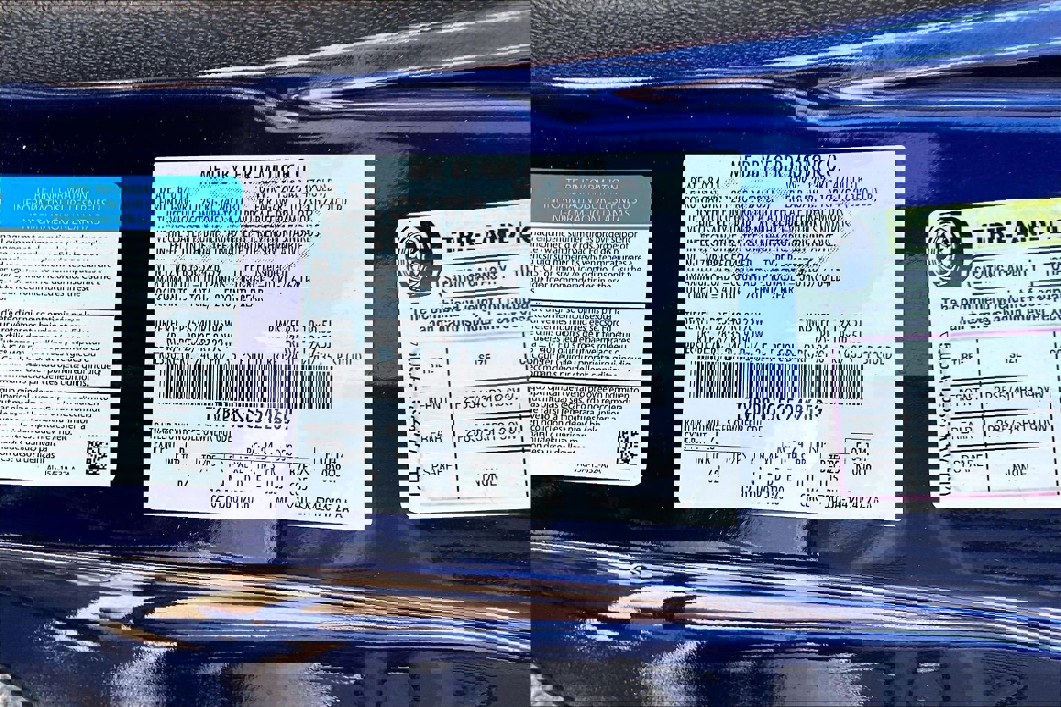 Used 2012 Ford Mustang Shelby GT500 w/ Electronics Pkg image 18