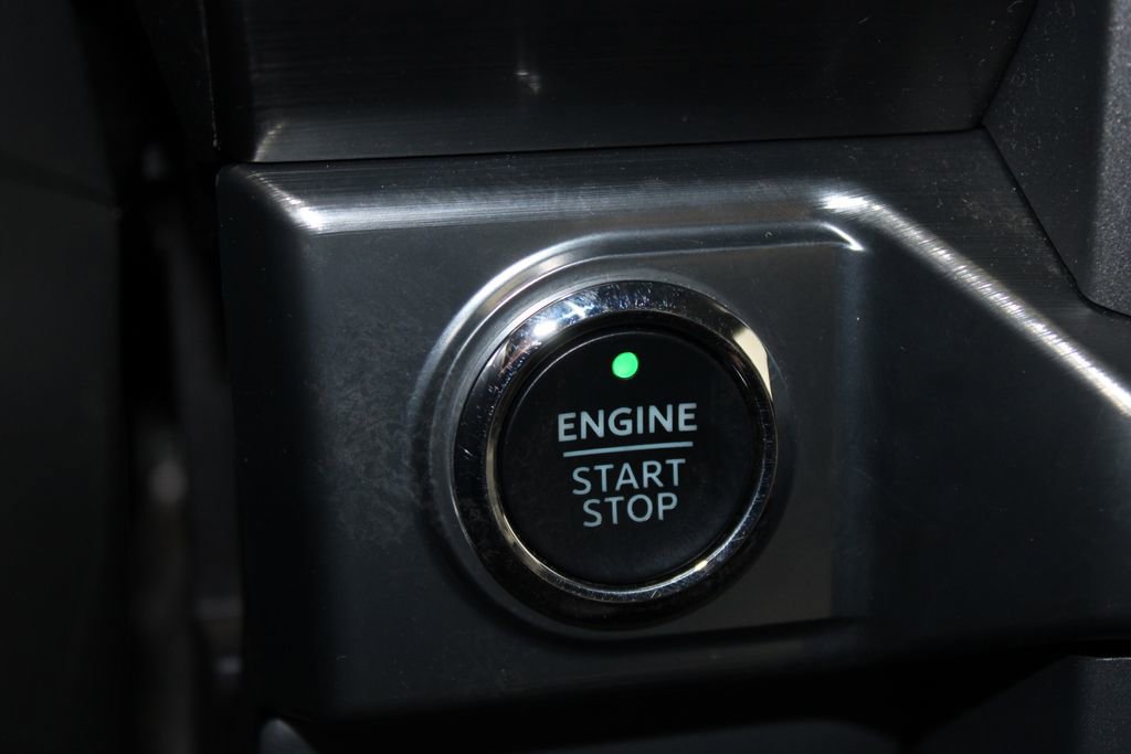 Used 2023 Ford F150 Lariat image 26