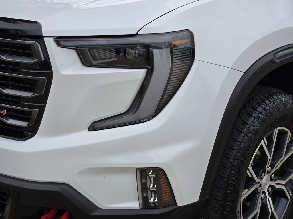 Used 2024 GMC Acadia AT4 w/ Luxury Package image 8