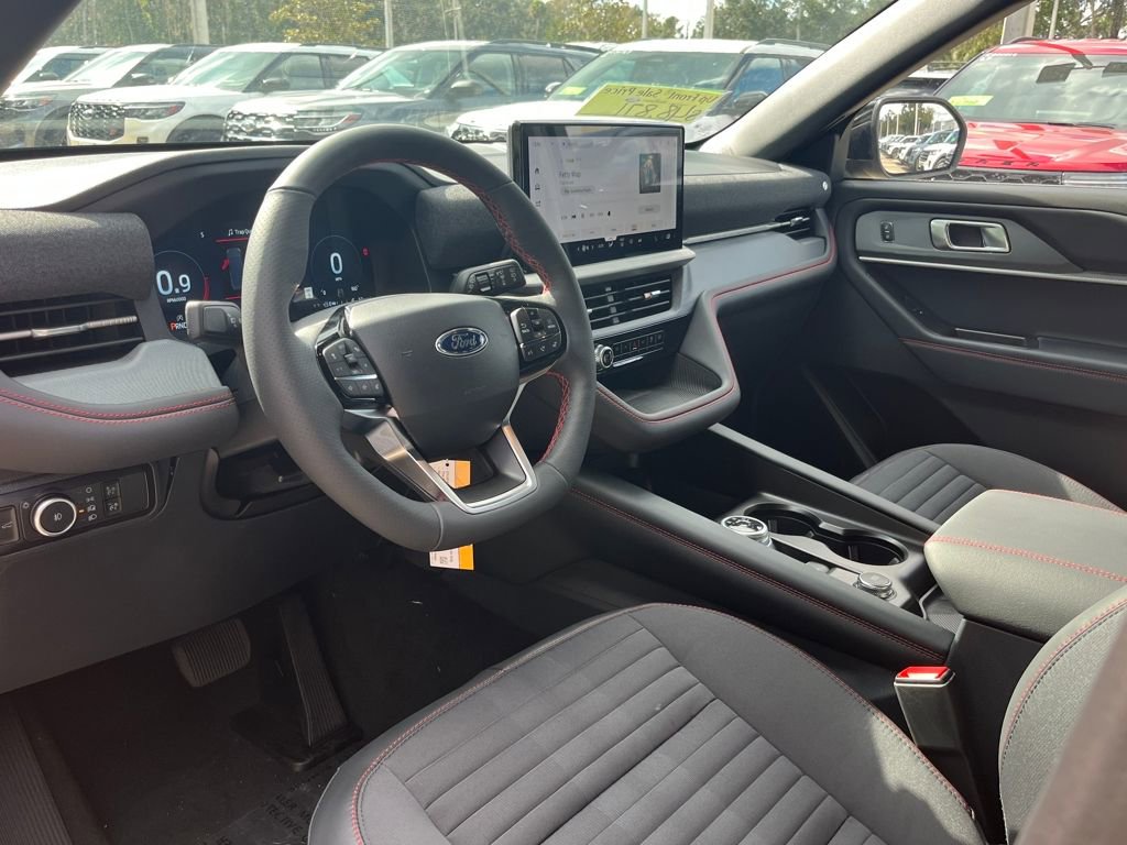 New 2026 Ford Explorer ST-Line w/ ST-Line Street Pack image 5