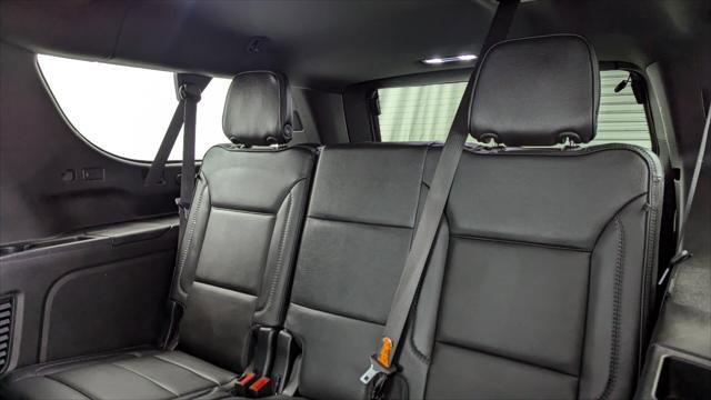 Used 2021 GMC Yukon XL Denali w/ Denali Premium Package image 18