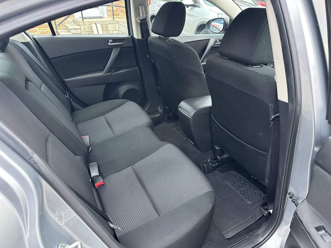 Used 2012 MAZDA MAZDA3 i Touring image 29