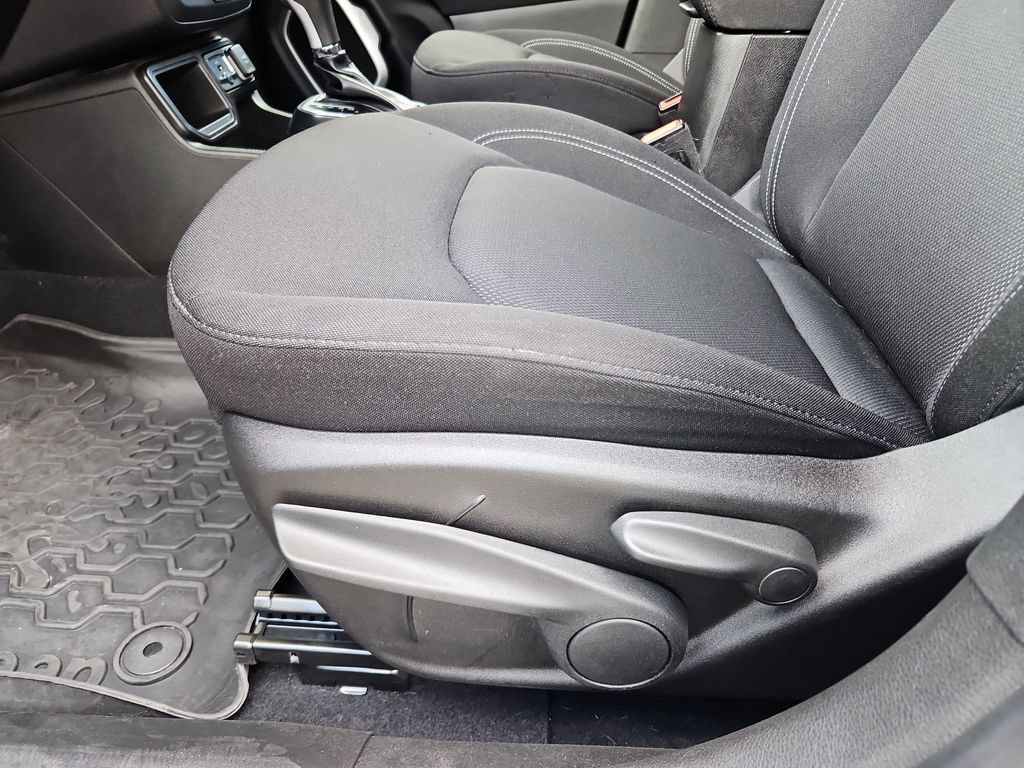 Used 2020 Jeep Renegade Sport FWD image 22