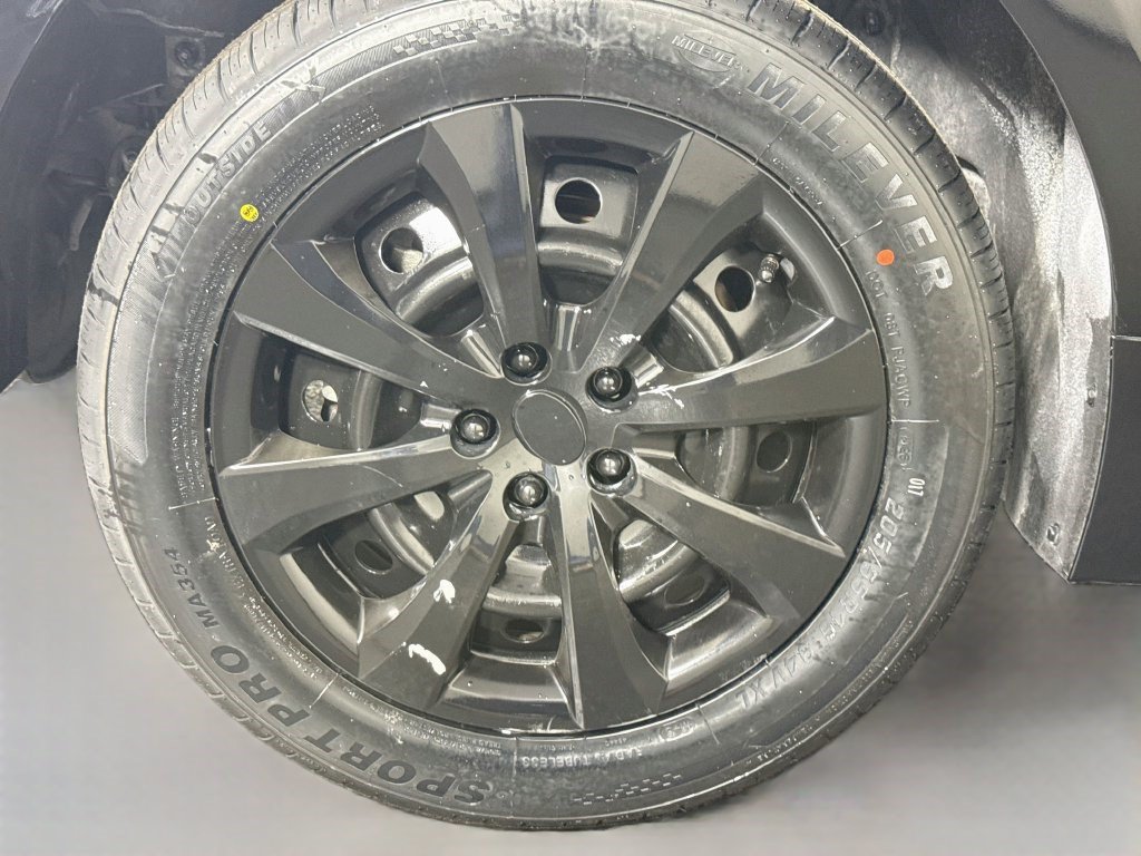 Used 2023 Toyota Corolla LE FWD image 31