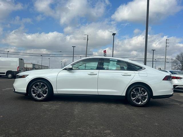 Used 2024 Honda Accord EX image 2