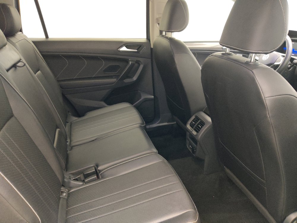 Used 2023 Volkswagen Tiguan SE FWD image 19