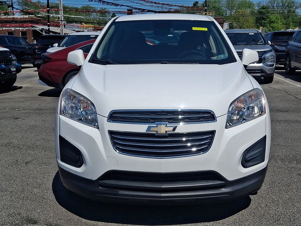 Used 2016 Chevrolet Trax LS w/ LPO, Protection Package AWD/4WD image 2