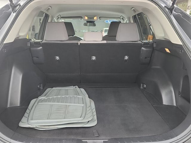 Used 2021 Toyota RAV4 XLE FWD image 22