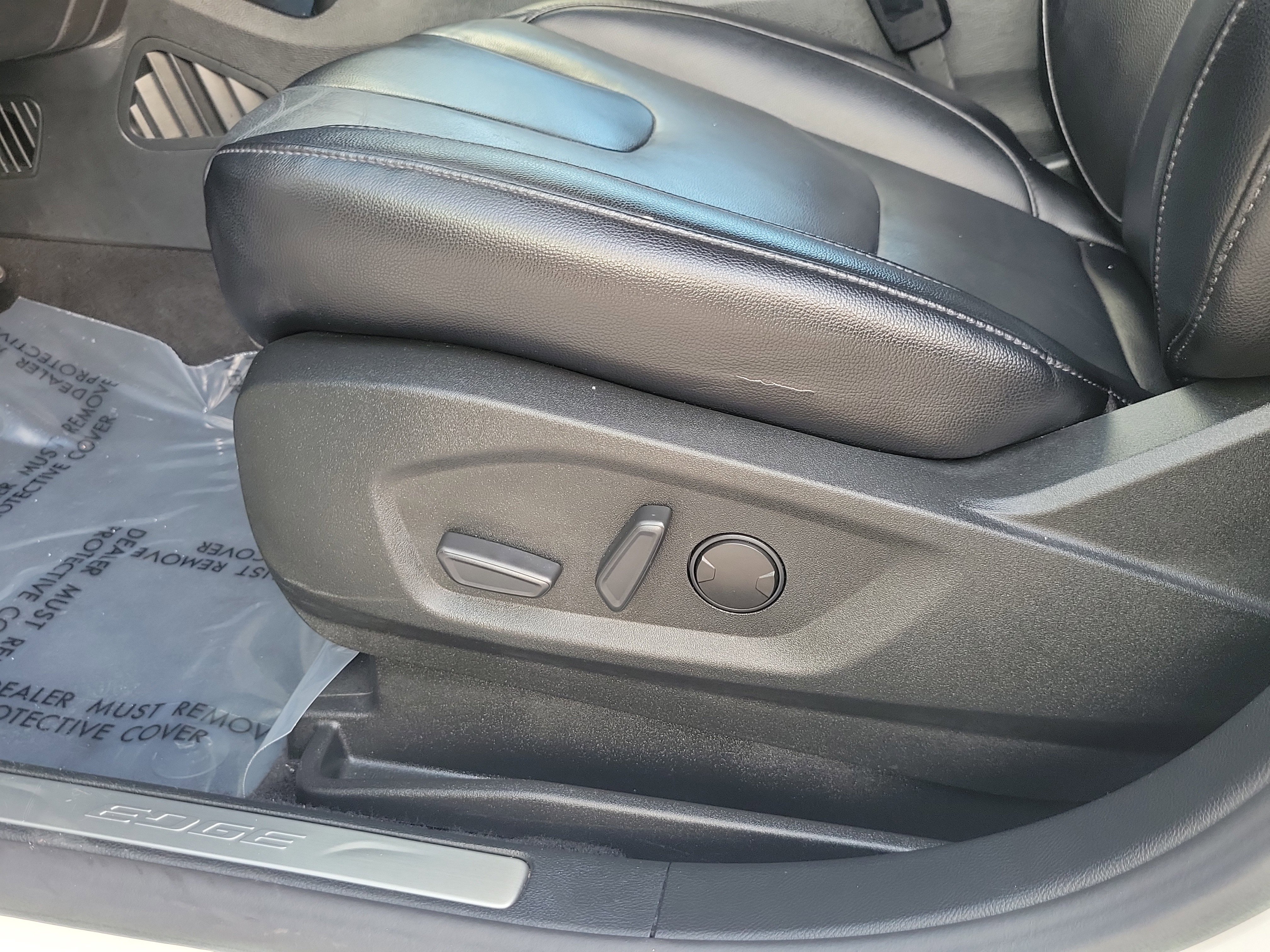 Used 2022 Ford Edge Titanium image 13