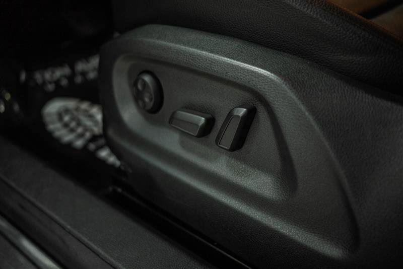 Used 2016 Volkswagen Tiguan SE image 15