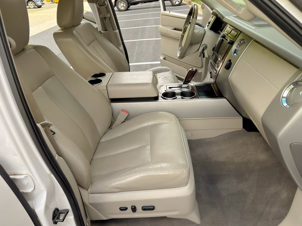 Used 2010 Ford Expedition EL Limited AWD/4WD image 25