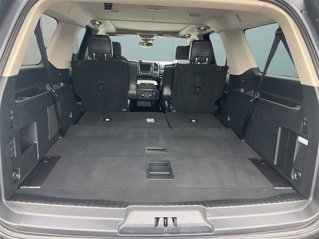 Used 2020 Ford Expedition Max Platinum image 41