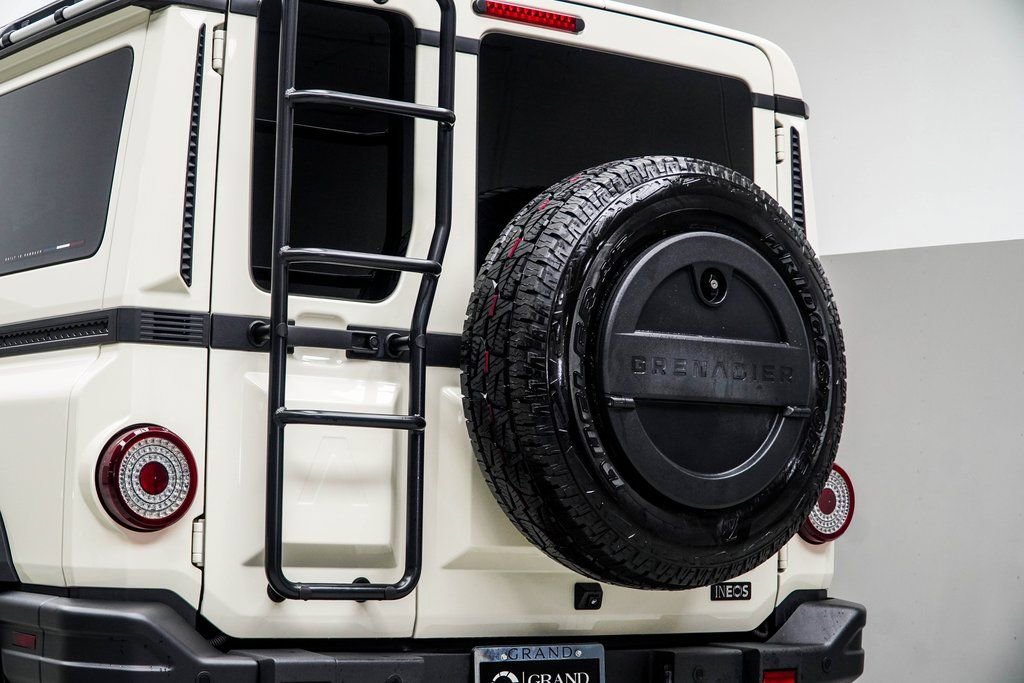 Used 2024 INEOS Grenadier Fieldmaster Edition image 17