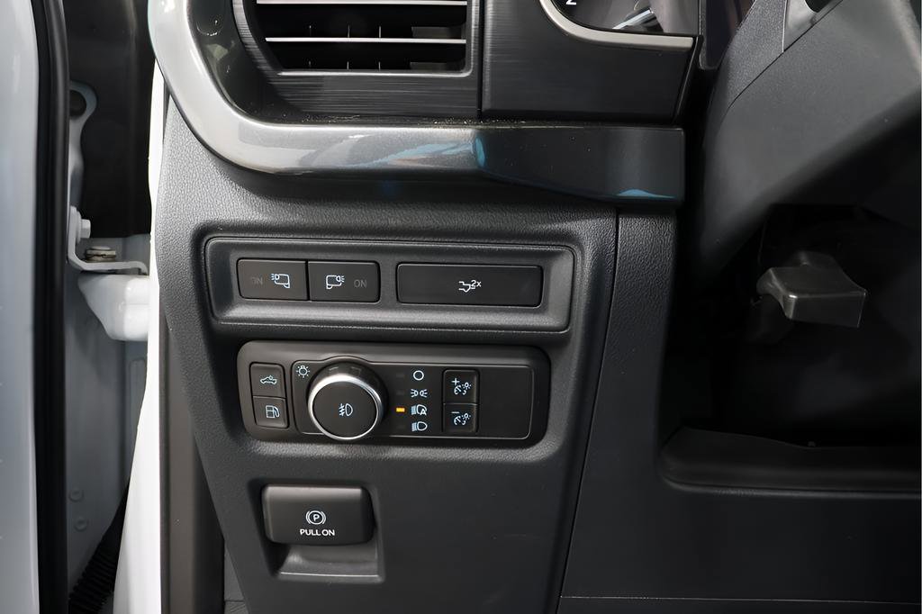 Used 2022 Ford F150 XLT w/ Equipment Group 302A High image 18