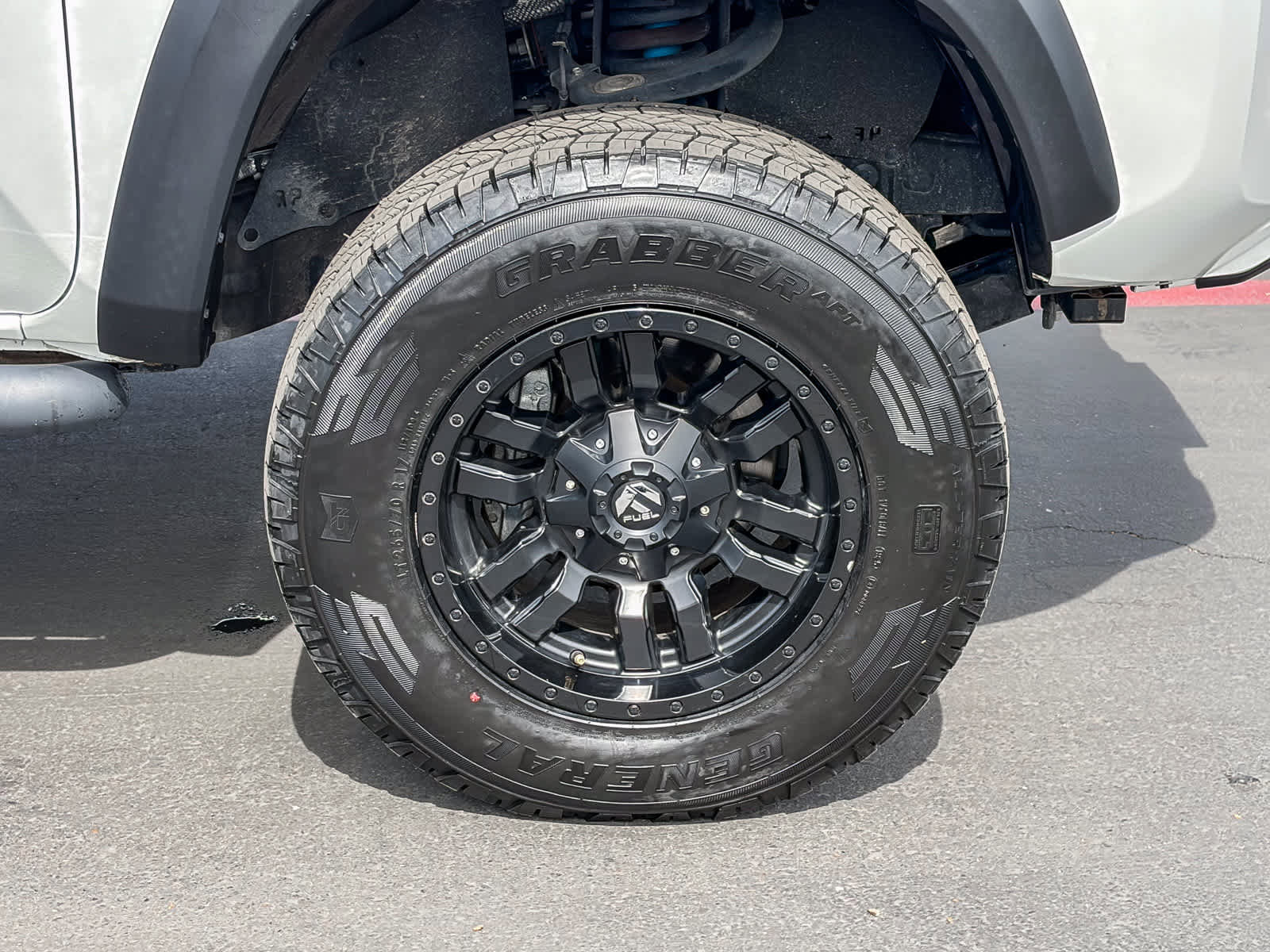 Used 2021 Toyota Tacoma TRD Off-Road w/ TRD Premium Off Road Package AWD/4WD image 9