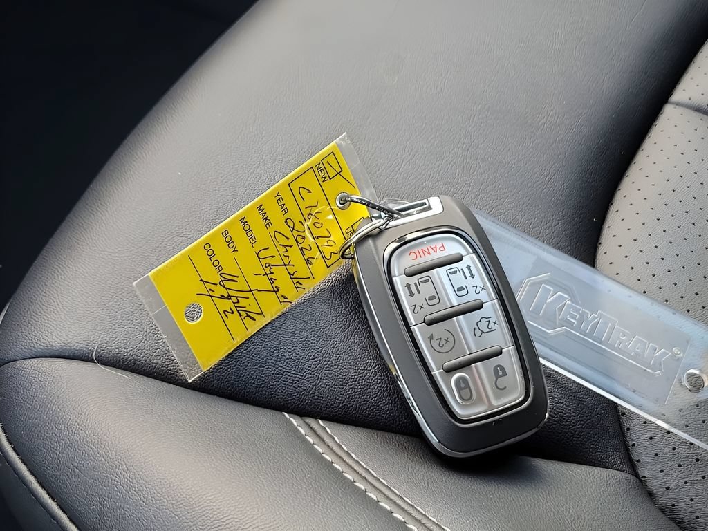 New 2026 Chrysler Voyager LX FWD image 38