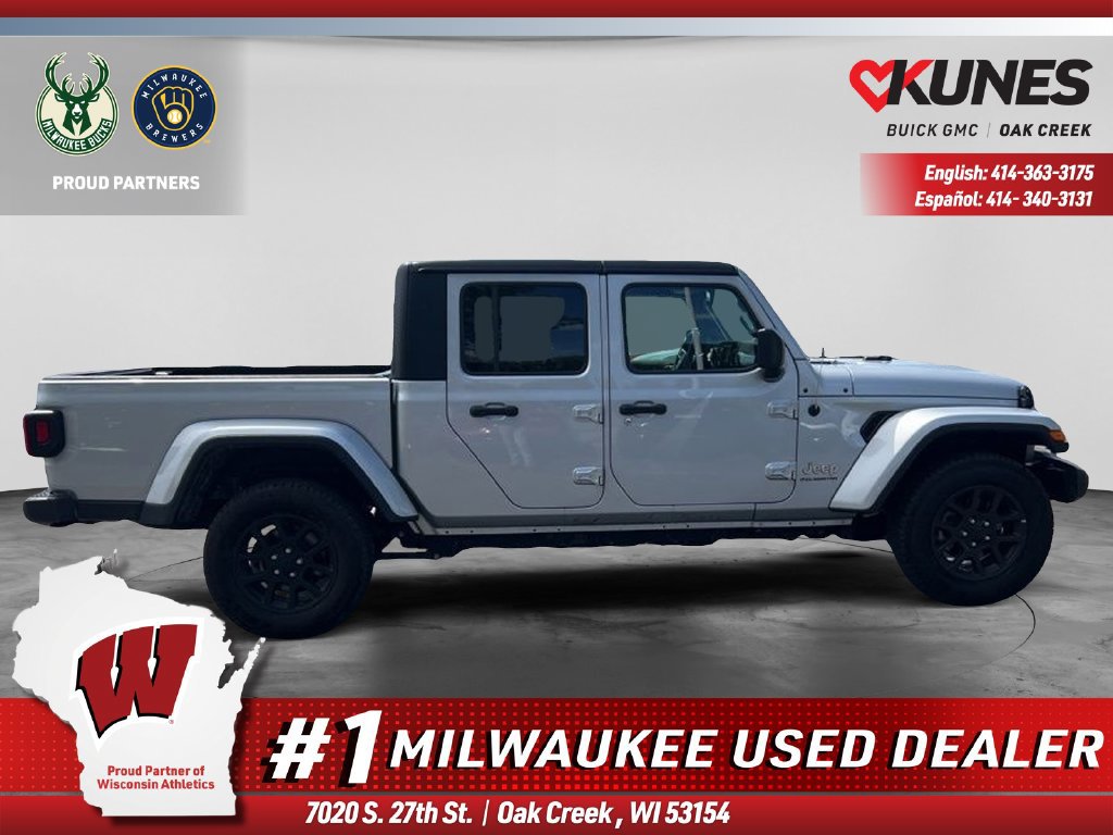 Used 2023 Jeep Gladiator Overland AWD/4WD image 2