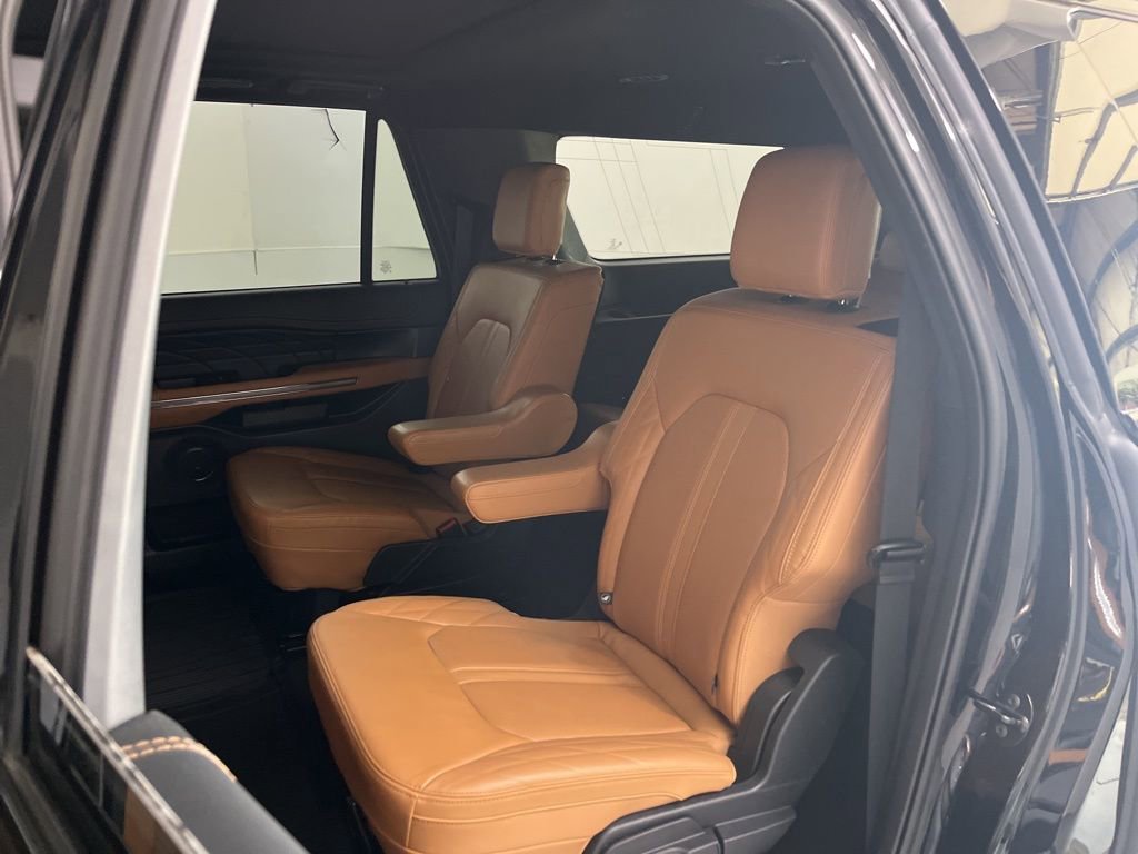 Used 2023 Ford Expedition Max Platinum image 19