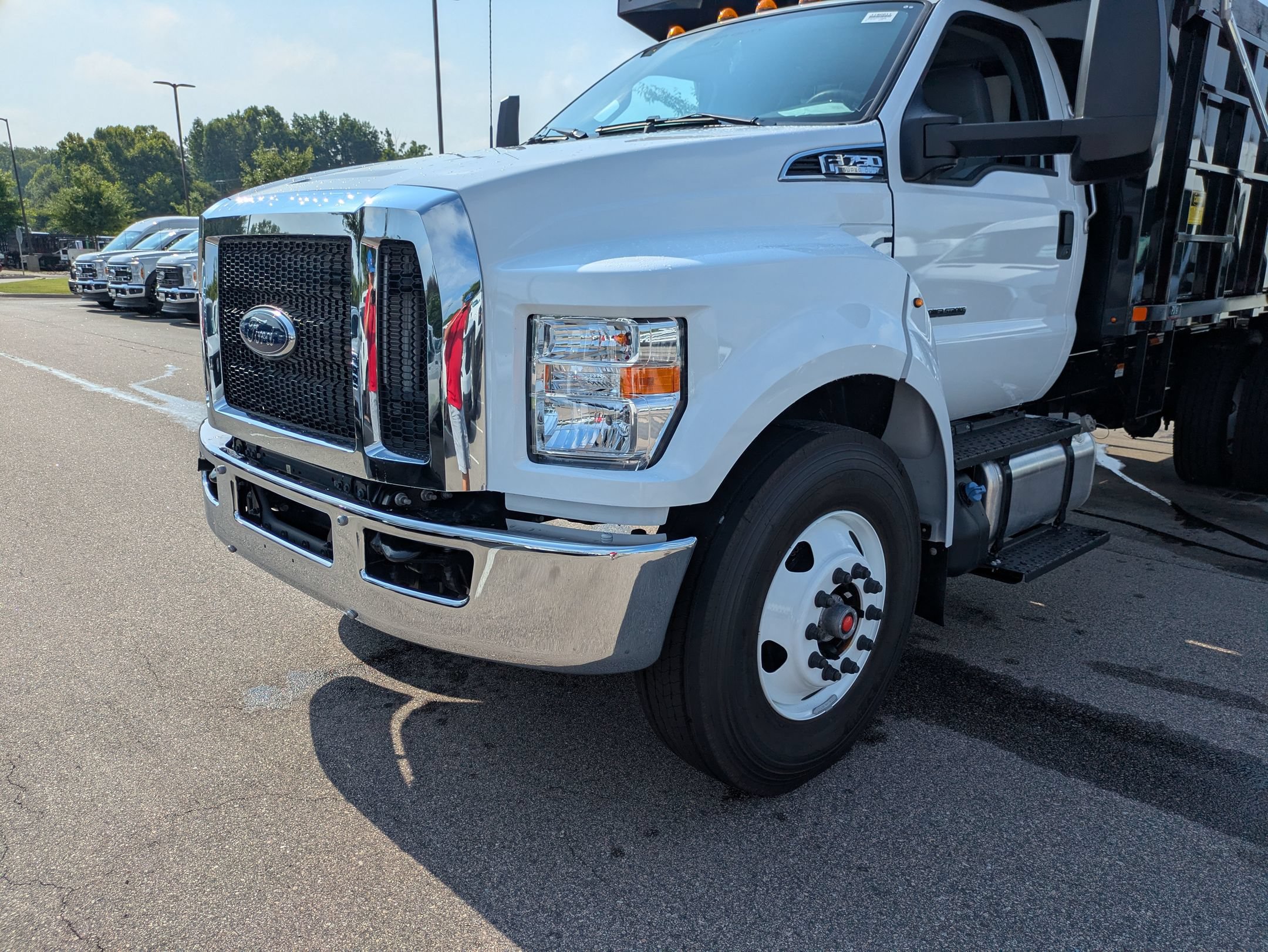 New 2027 Ford F750 2WD Regular Cab Super Duty image 9