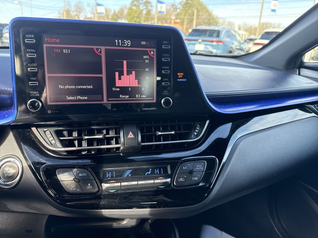 Used 2020 Toyota C-HR XLE FWD image 11