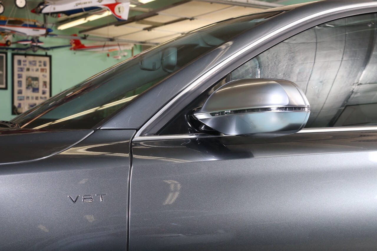 Used 2014 Audi S8 AWD/4WD image 42