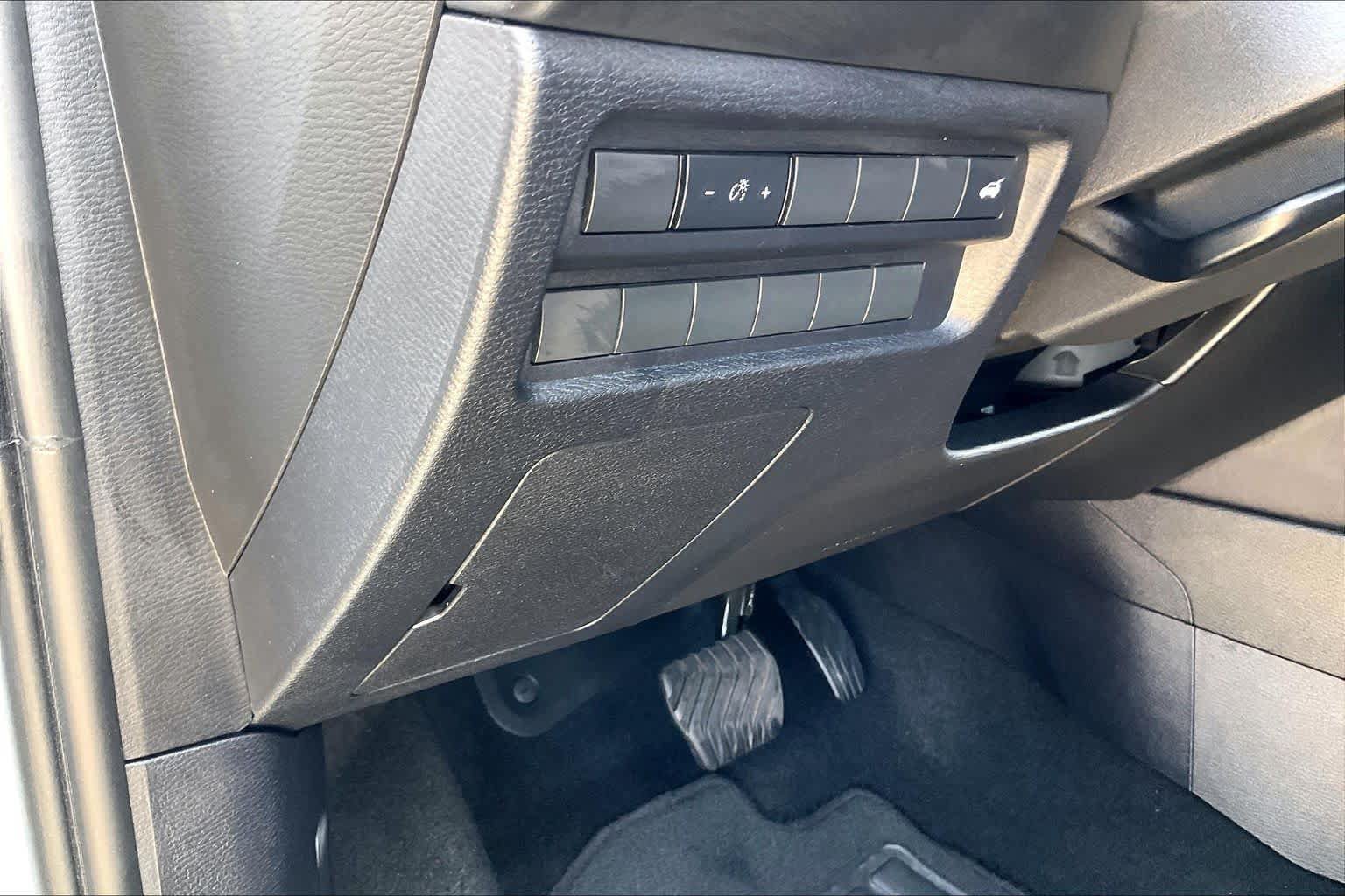 Used 2025 Mitsubishi Outlander SE AWD/4WD image 53