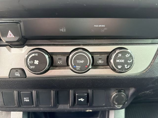 Used 2021 Toyota Tacoma SR w/ SR Convenience Package image 20