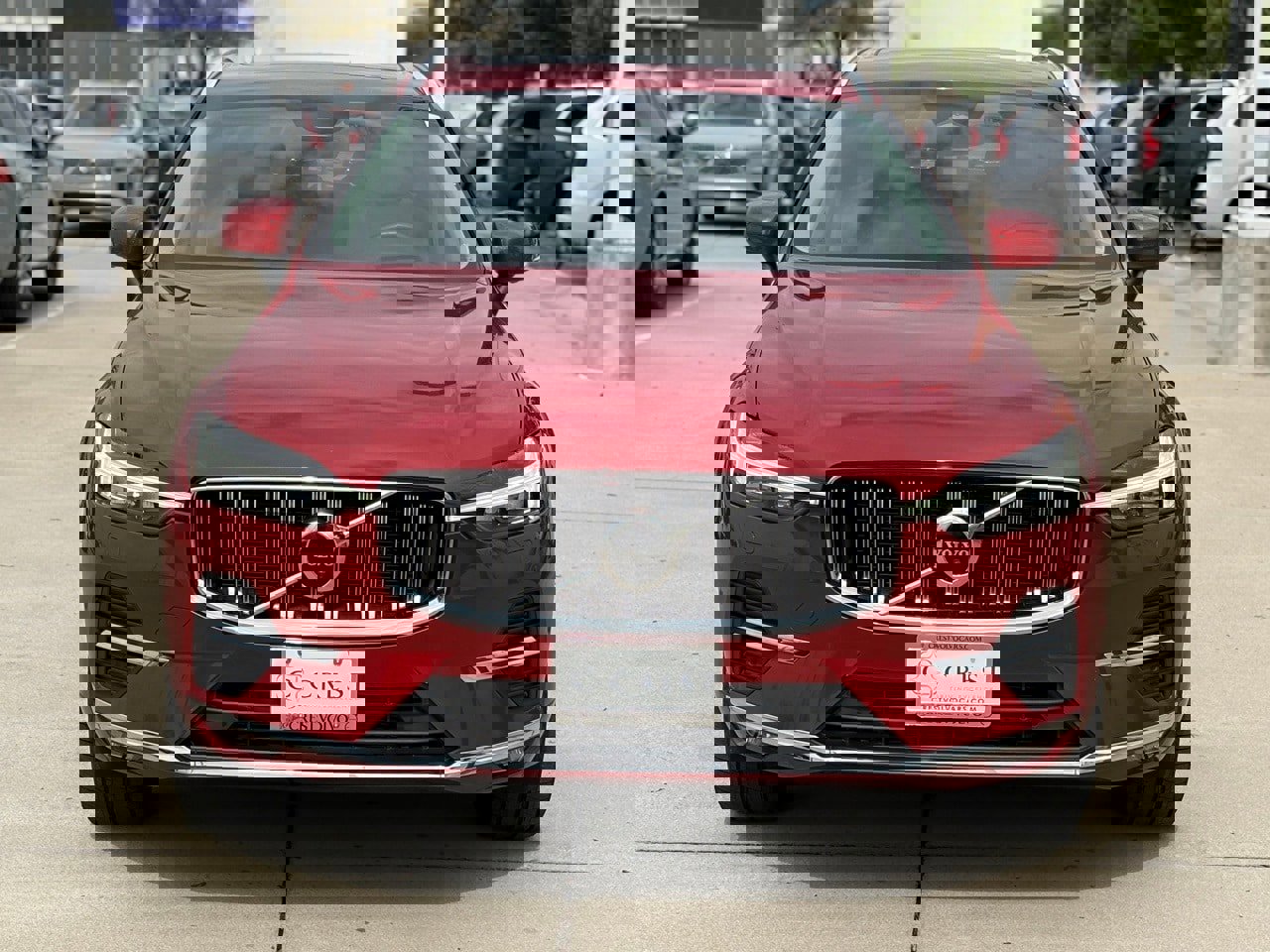 Certified 2023 Volvo XC60 B5 Ultimate w/ Climate Package image 4