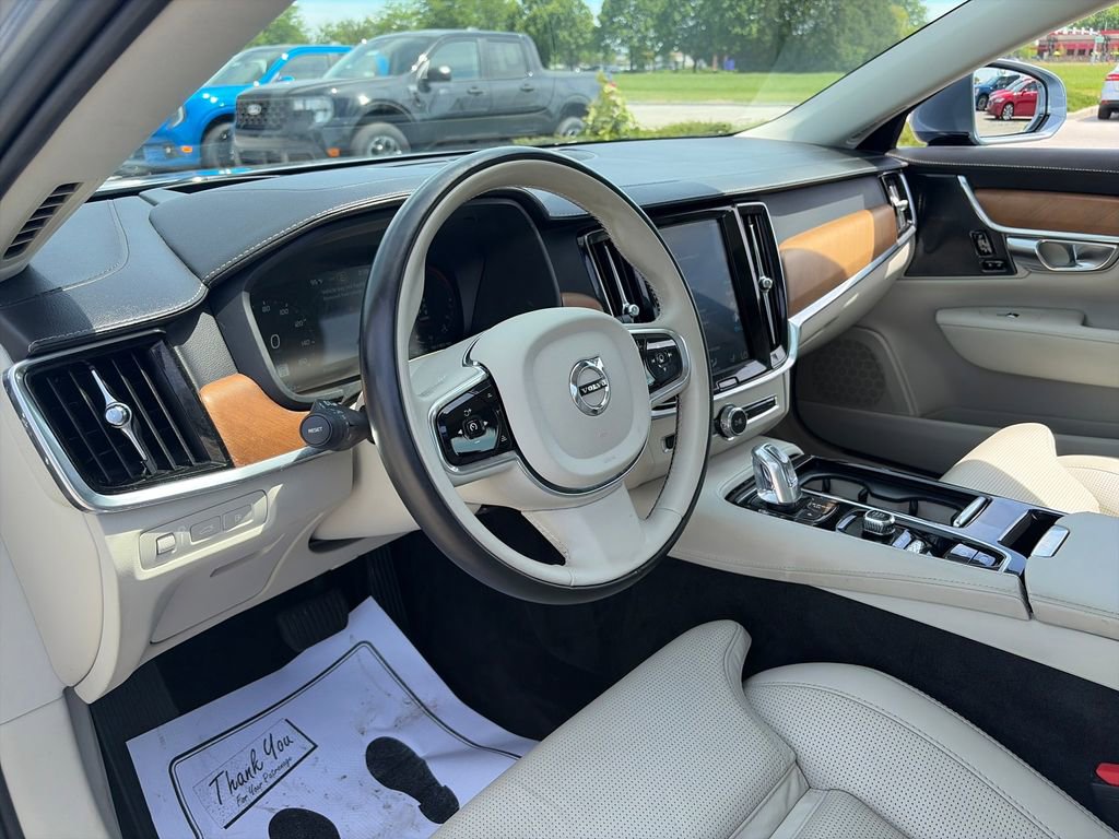 Used 2019 Volvo S90 T8 Inscription w/ Advanced Package AWD/4WD image 15