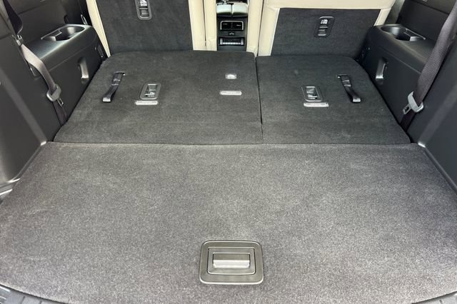 Certified 2025 MAZDA CX-90 Plug-In Hybrid w/Premium Sport image 19