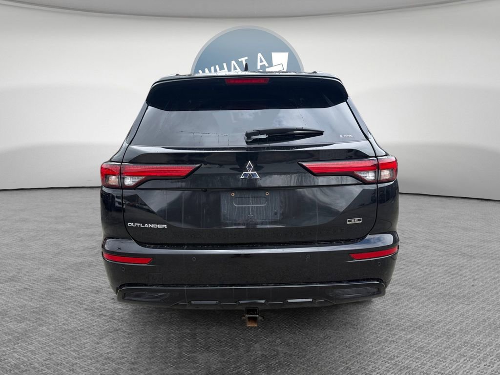 Used 2024 Mitsubishi Outlander SE Black Edition image 5